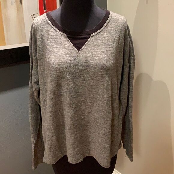 Madewell Night-In heather gray, black accent top, medium - Picture 1 of 4